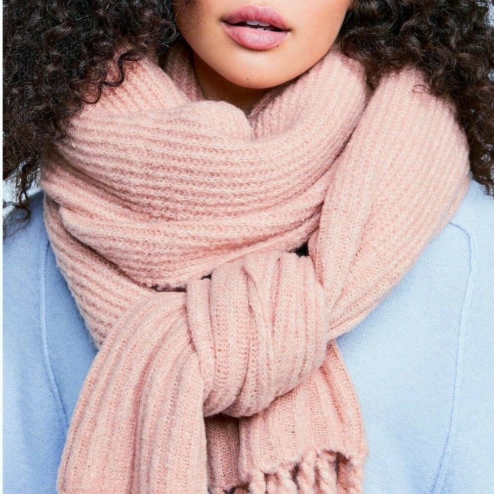 FREE PEOPLE | Jaden rib ribbed knit fringe blanket oversized scarf in pink OS